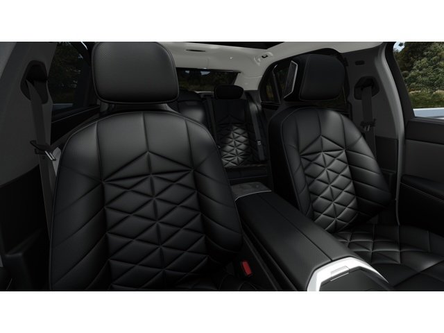 New 2027 Black Sapphire Metallic BMW 740 image 11