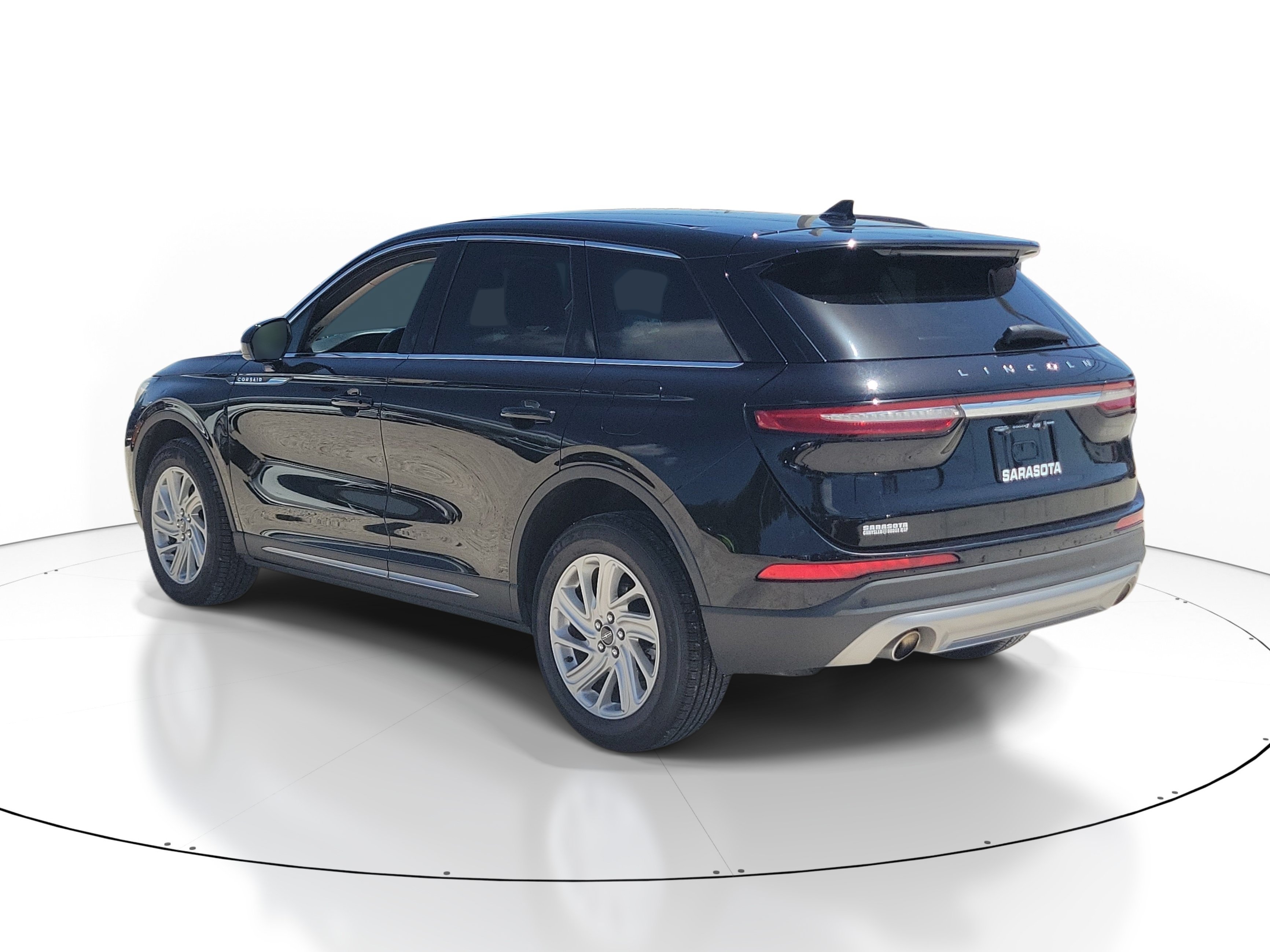 Used 2023 Black Metallic Lincoln Standard image 4