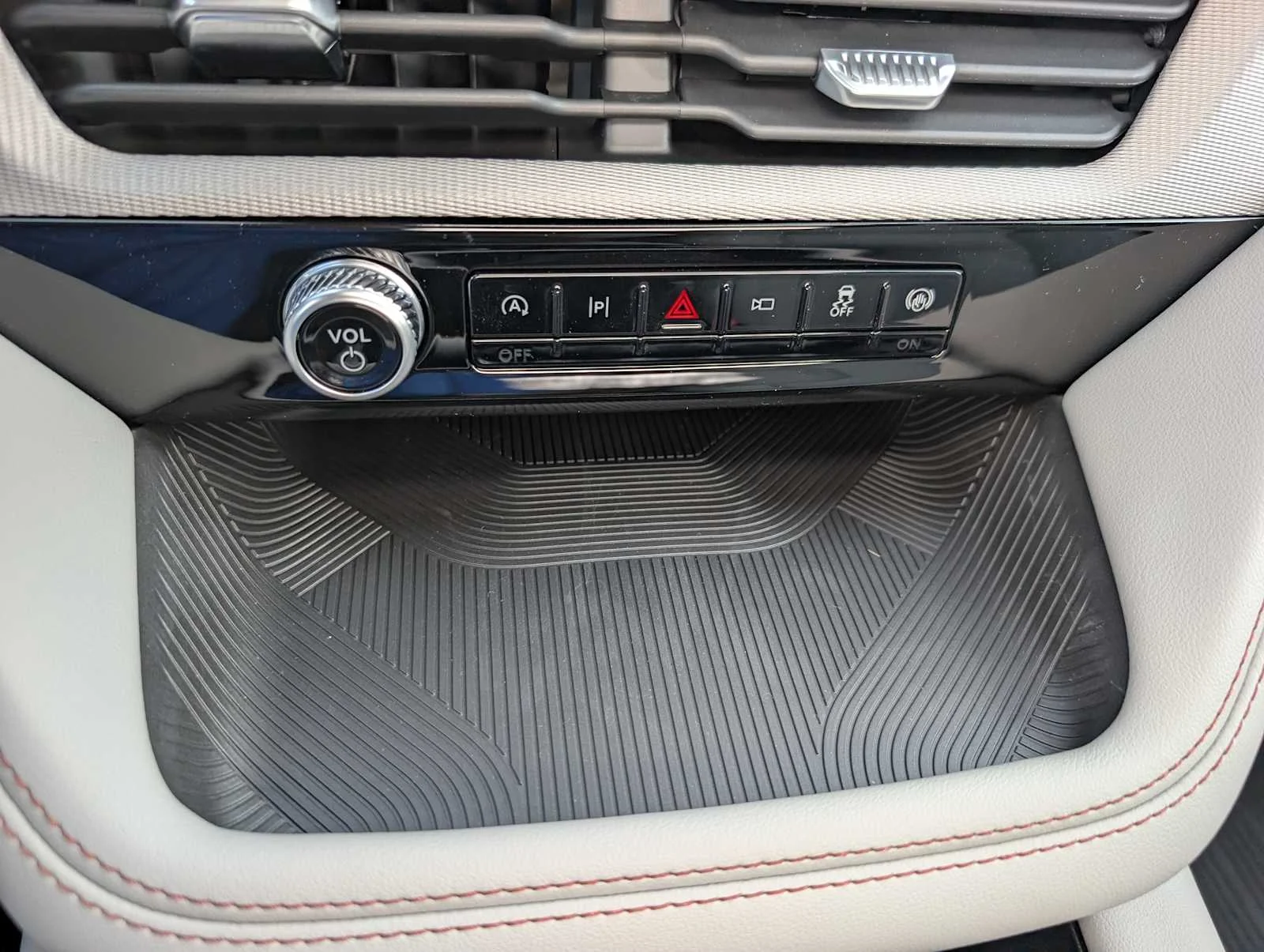 New 2027  Ford Active w/100A Pkg image 27