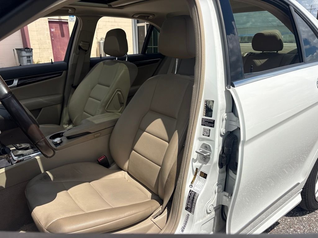 Used 2014 White Mercedes-Benz C 250 image 9