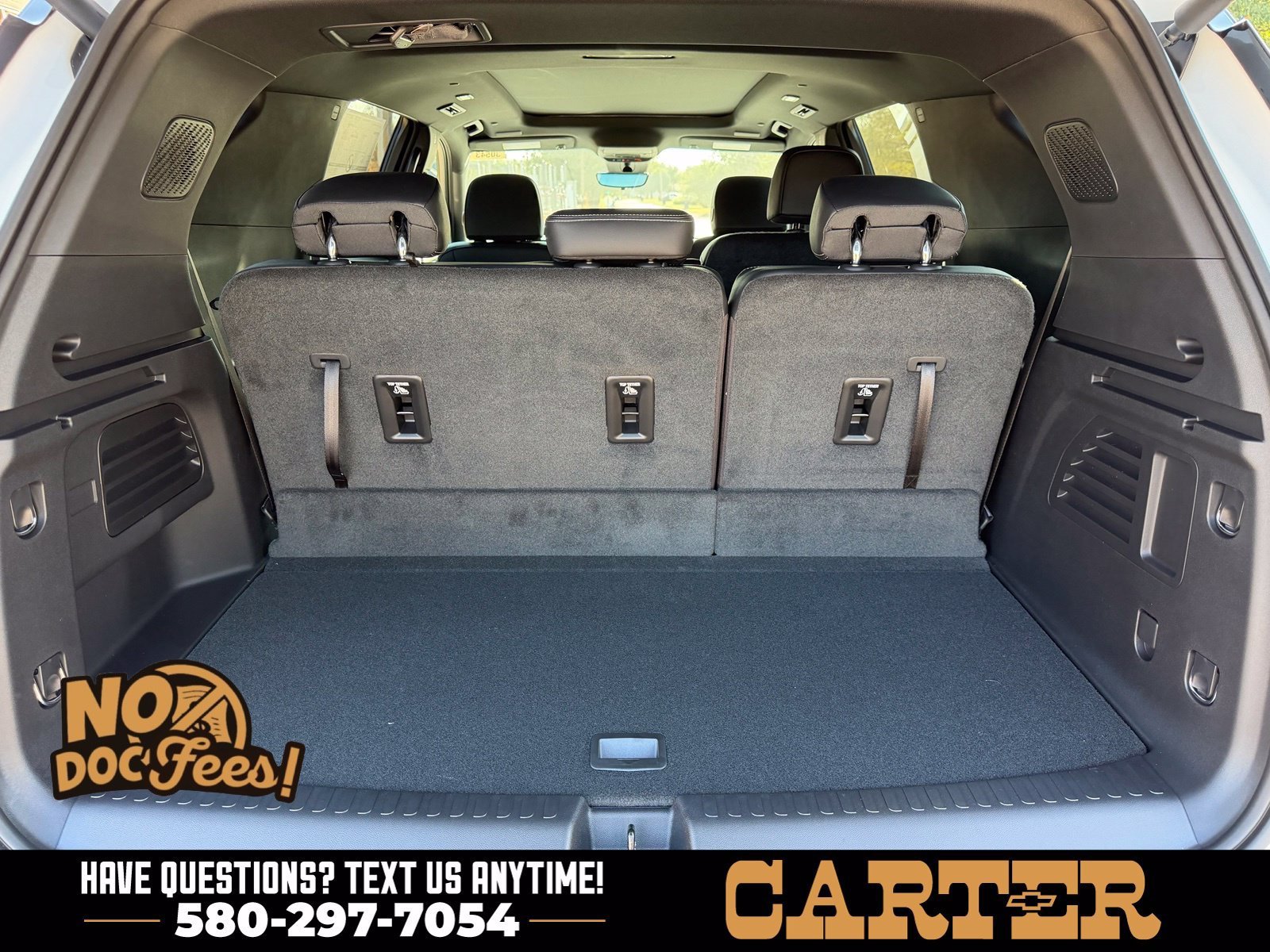 2027 Chevrolet Traverse LT - Photo 30