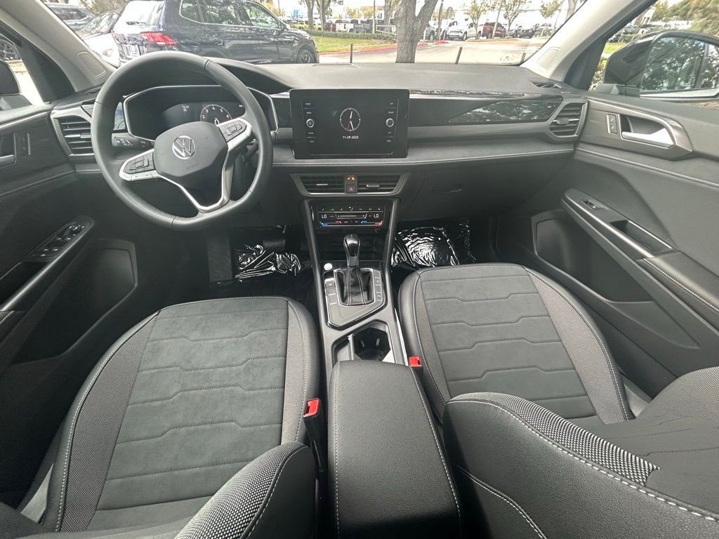 New 2026 White Volkswagen 1.5T SE Black image 7