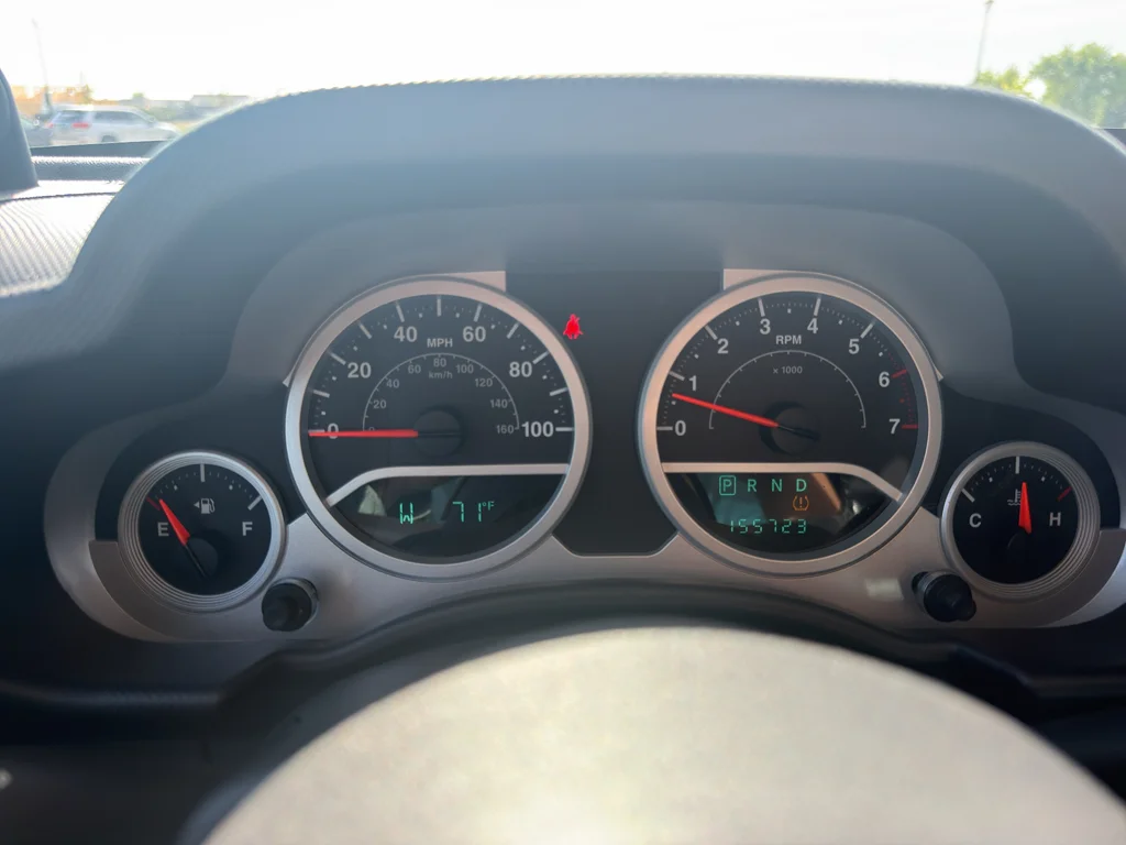 Used 2010 ORANGE Jeep Mountain image 15
