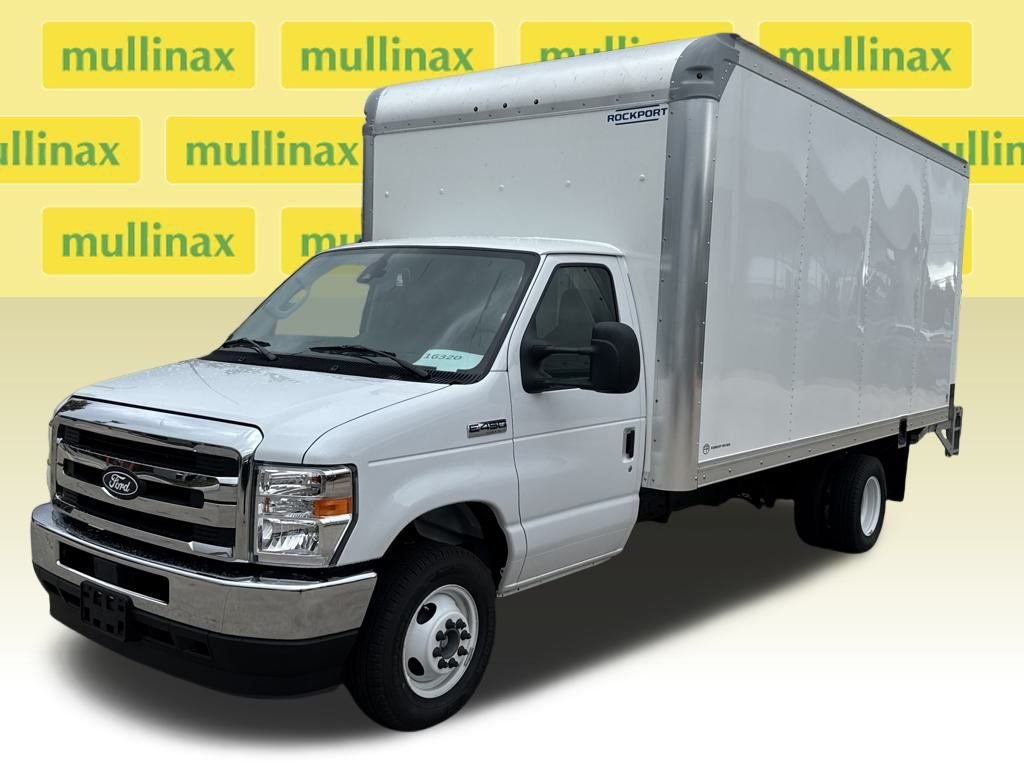 2026 Ford E-Series Cutaway Base - Photo 4