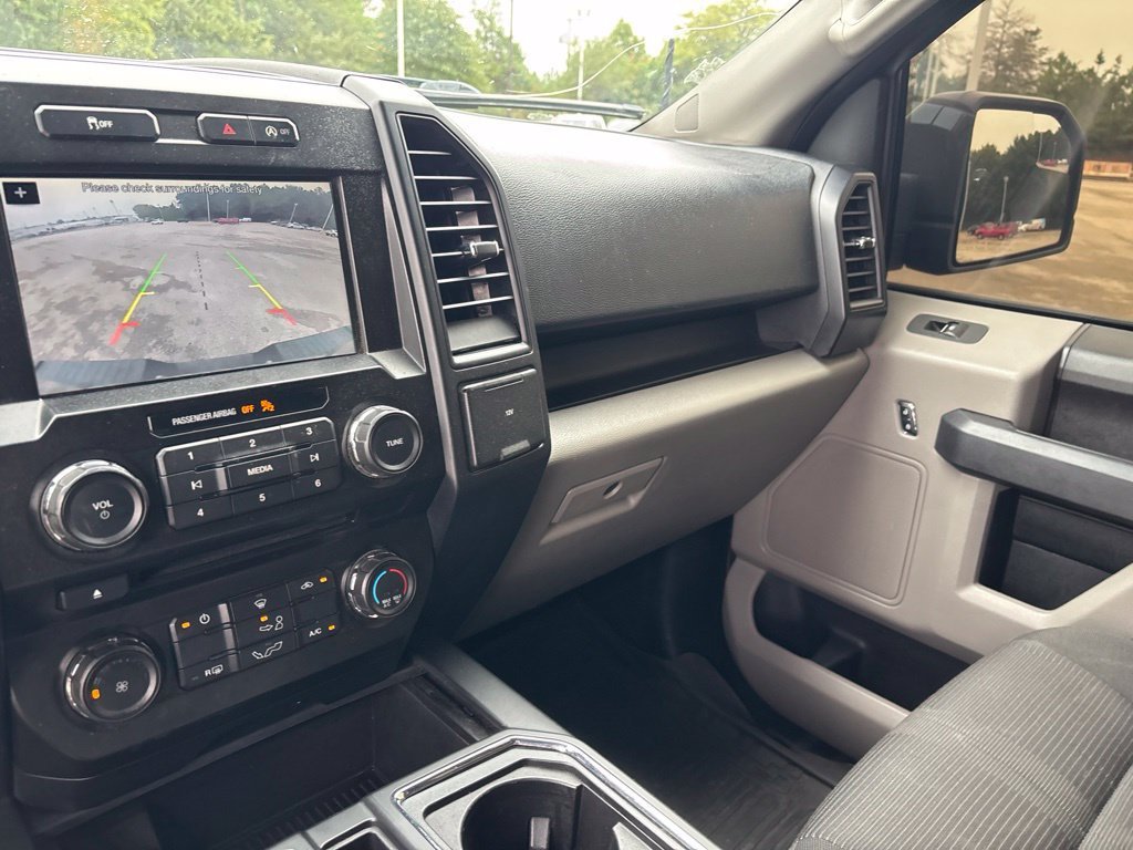 Used 2018  Ford XL image 18
