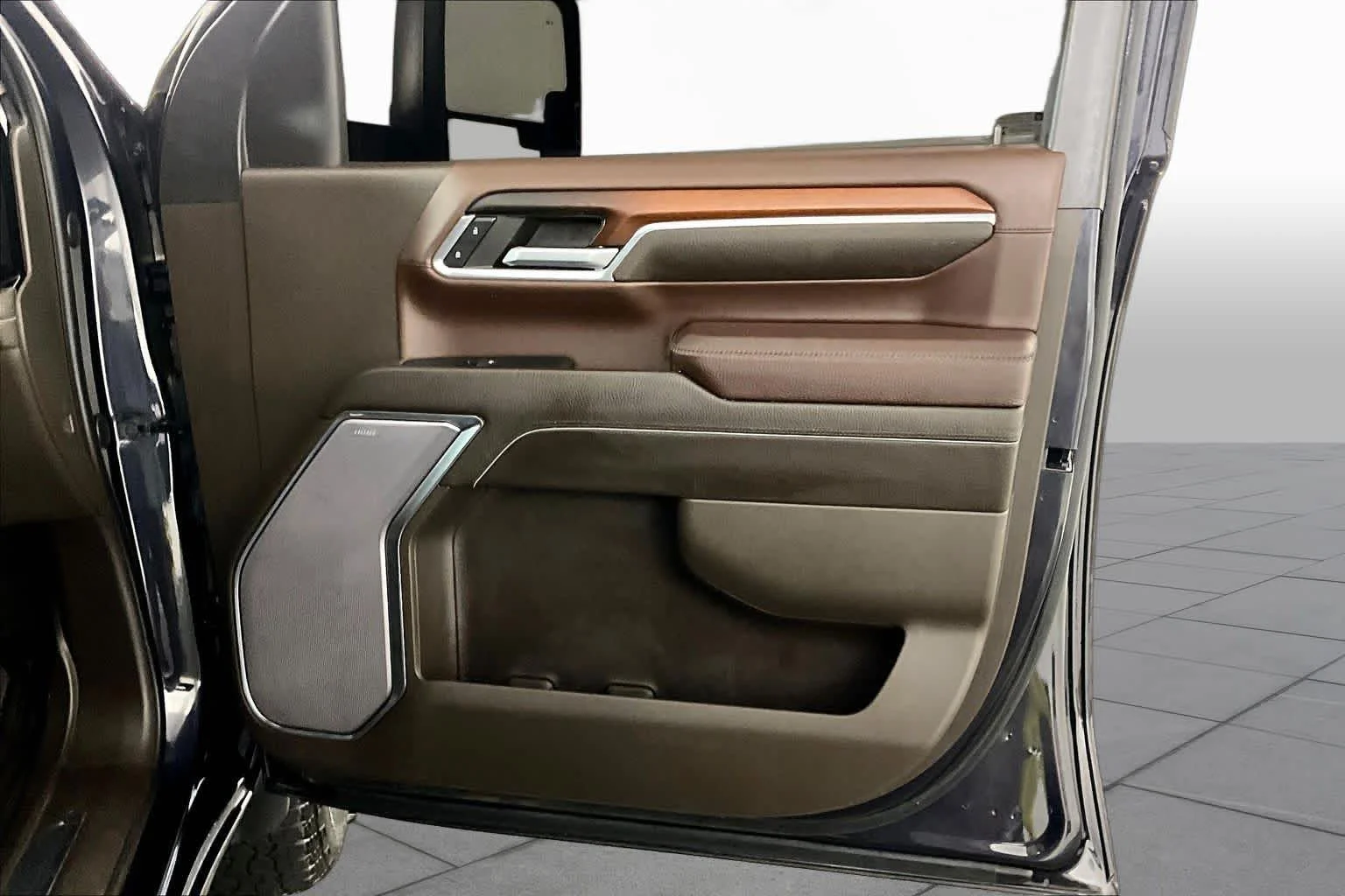 Used 2024 Titanium Rush Metallic GMC Denali image 22