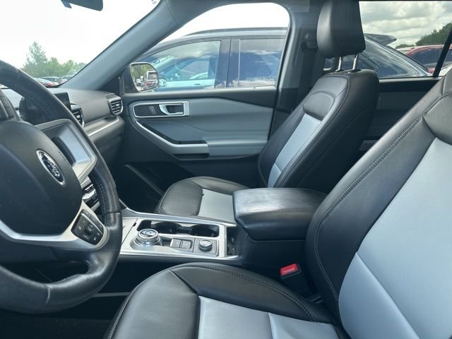 Used 2023 Carbonized Gray Metallic Ford XLT image 7