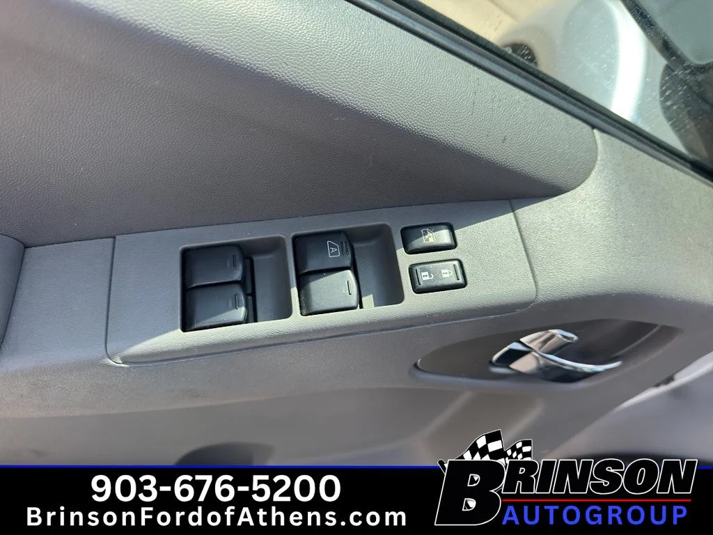 Used 2012 Brilliant Silver Nissan SV image 13