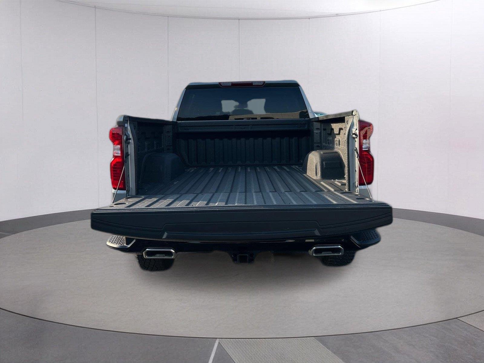 Used 2026 Sterling Gray Metallic Chevrolet Custom Trail Boss image 5