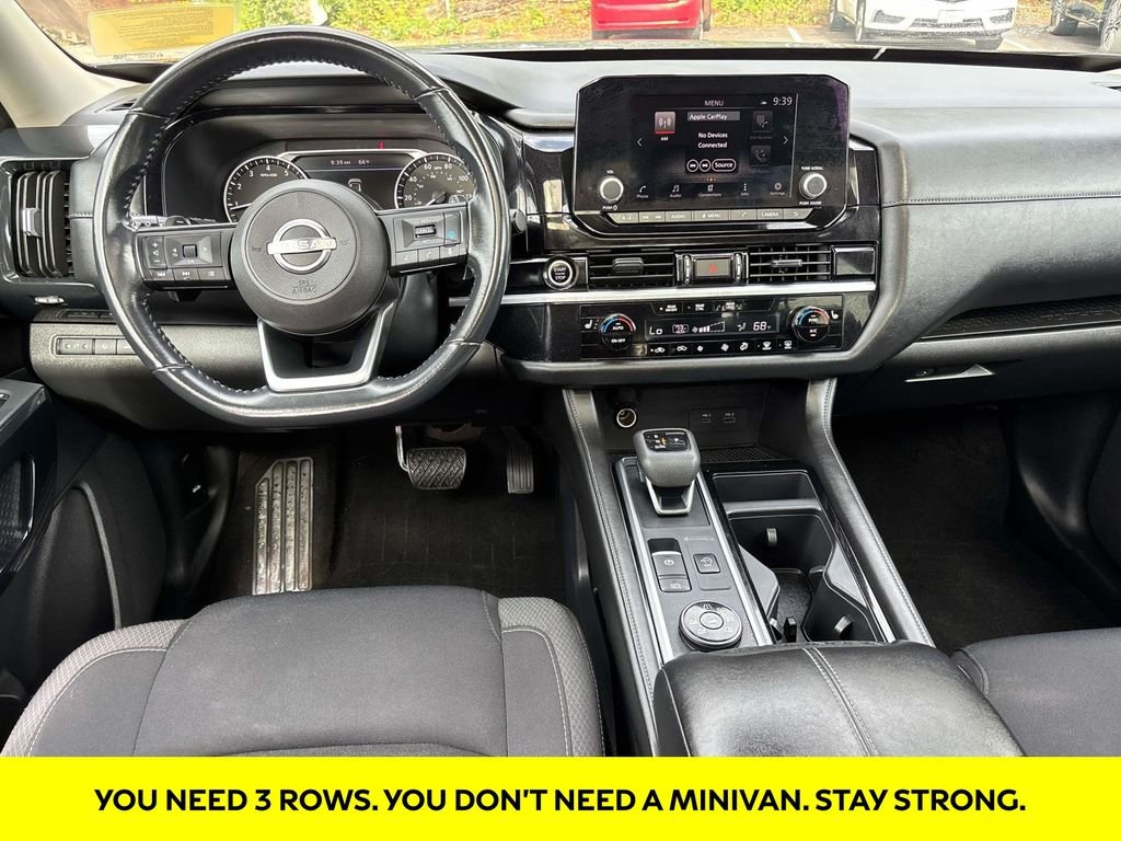 Used 2024 Gray Nissan SV image 11