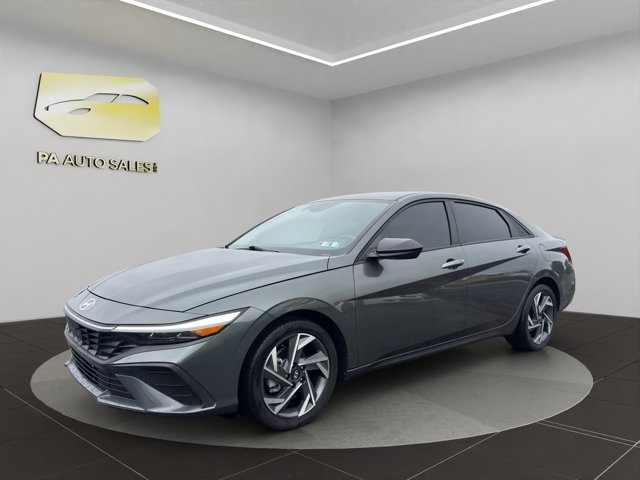 Used 2025 Amazon Gray Hyundai SEL Sport image 3