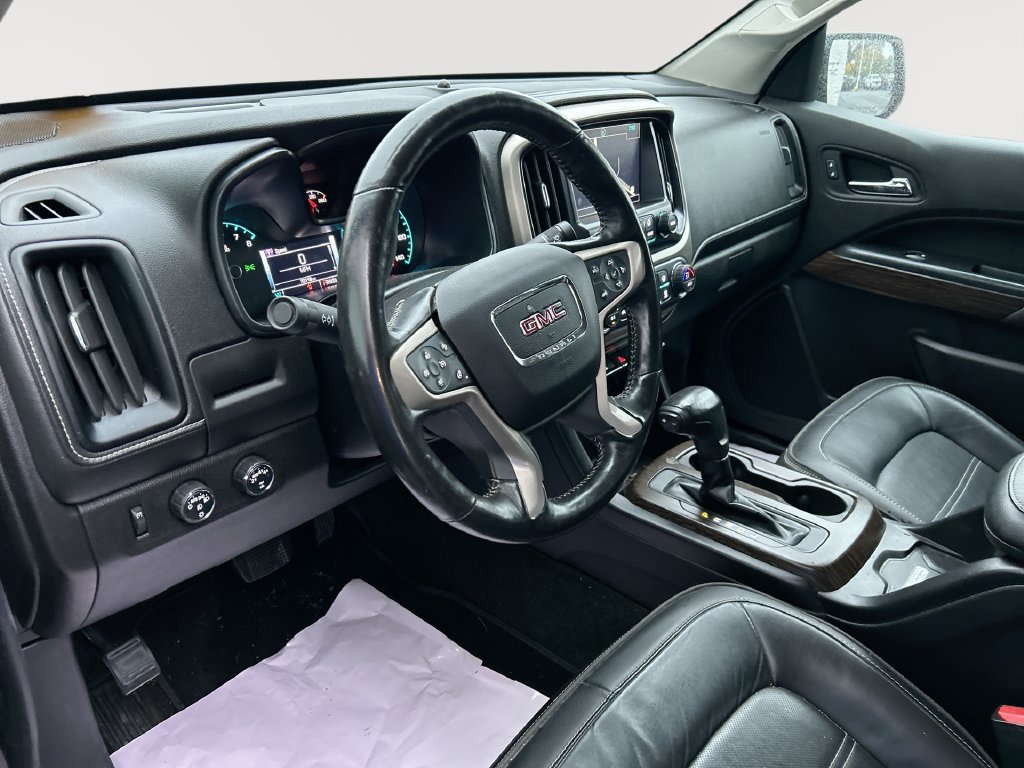 Used 2018 Black GMC Denali image 13