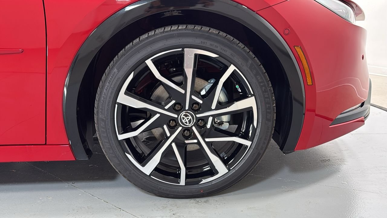 New 2026 Supersonic Red <sup>1</sup> Toyota  XSE Premium image 21
