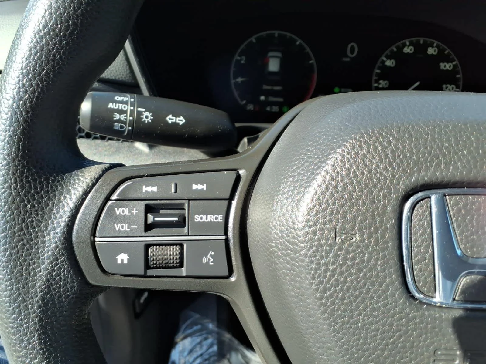 2025 Honda CR-V EX - Photo 17