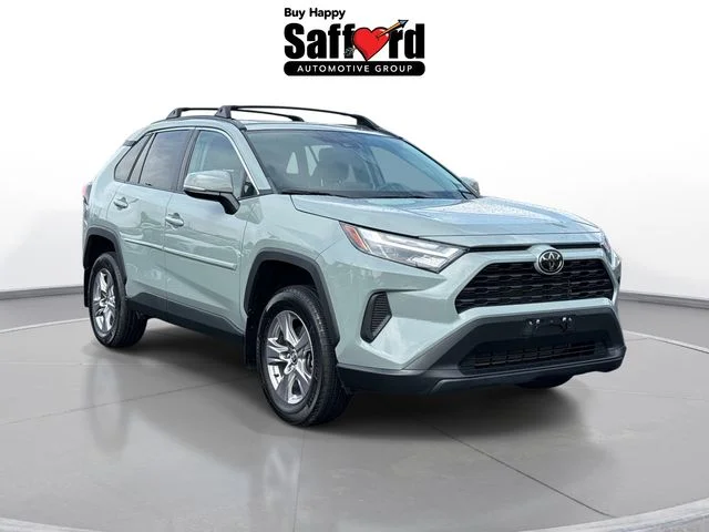 Used 2023  Toyota XLE image 10