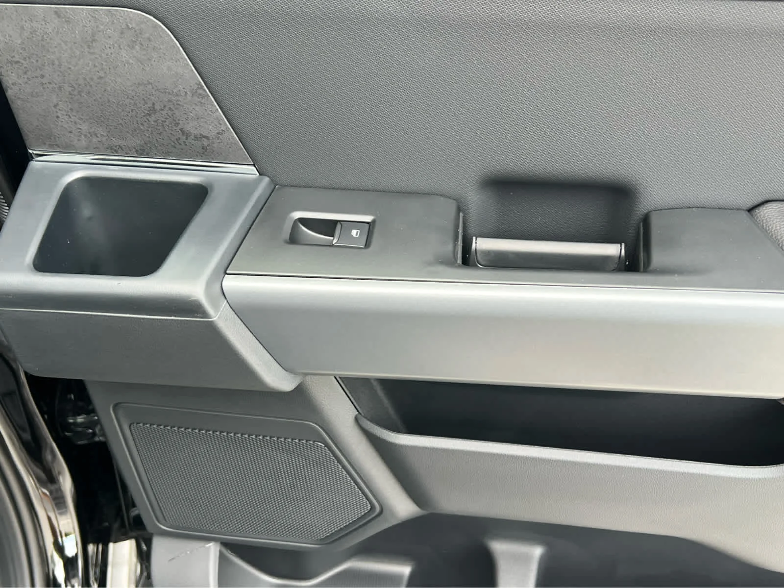 New 2026 Agate Black Metallic Ford XLT image 22