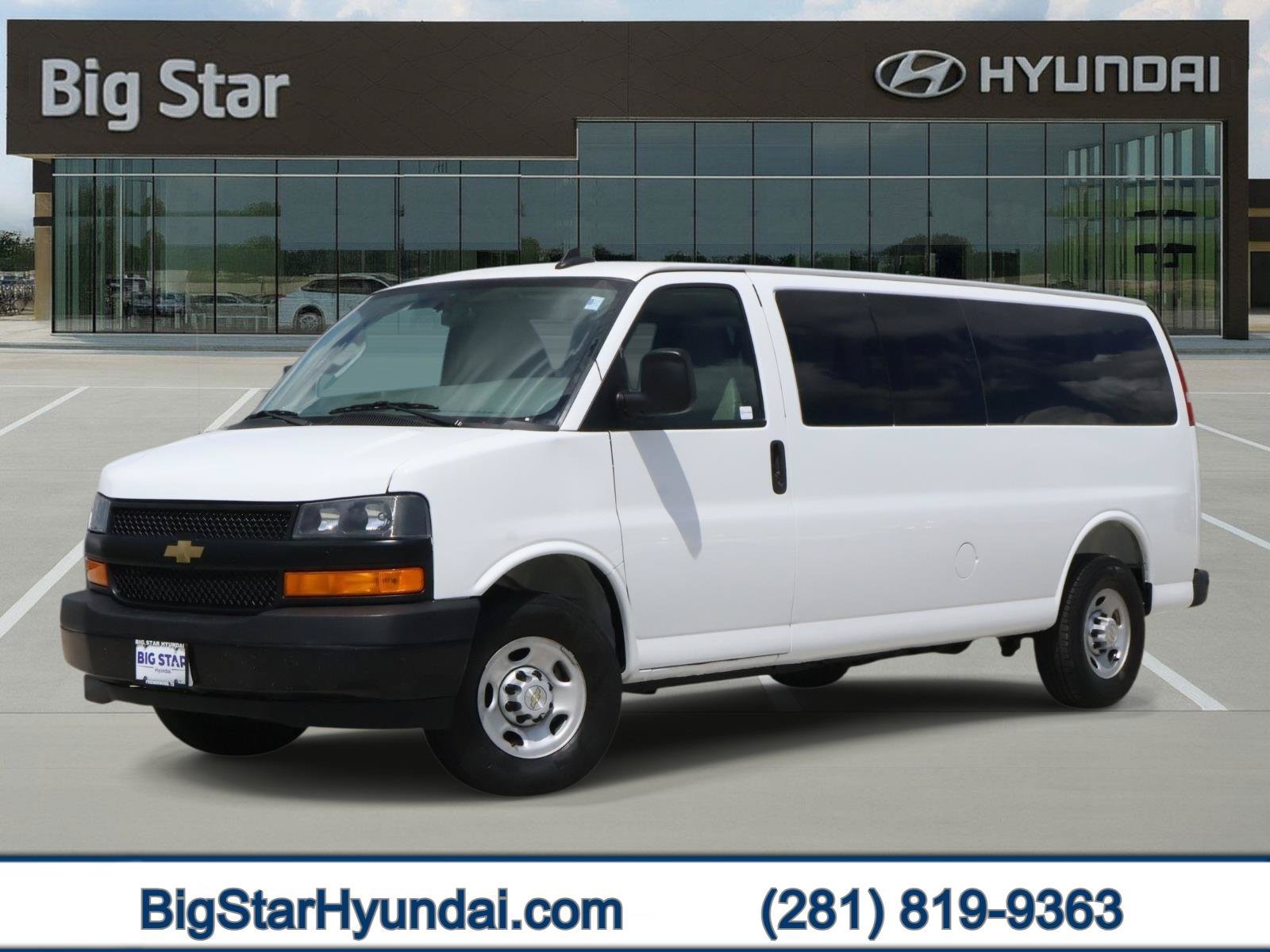 2025 Chevrolet Express Passenger
