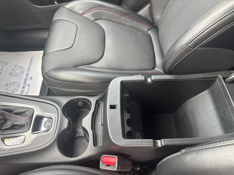 Used 2022 Silver Jeep Trailhawk image 41
