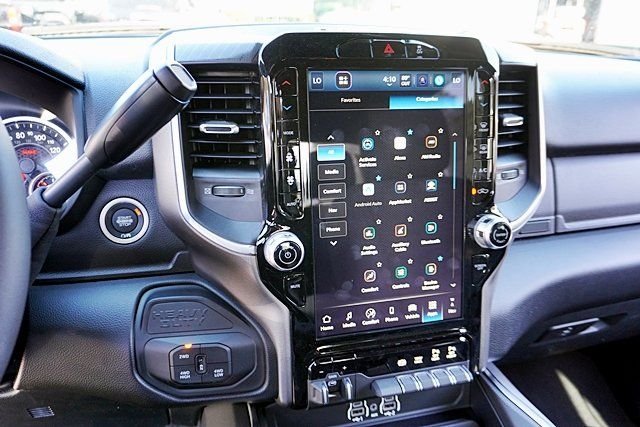 New 2026 Bright White Clear-Coat Exterior Paint RAM Big Horn image 30