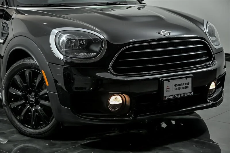 Used 2019 Midnight Black Metallic MINI Cooper ALL4 image 2