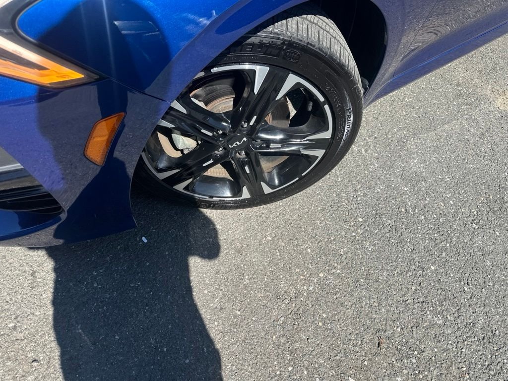 Certified Used 2024 Blue Kia GT-Line image 2