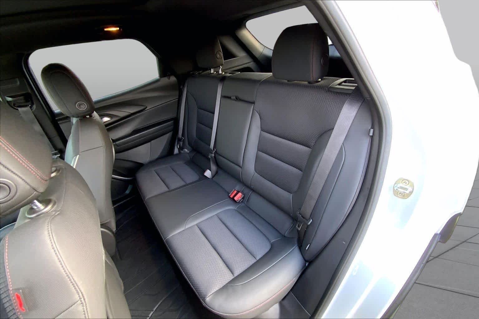 Used 2023 Summit White Chevrolet RS image 18