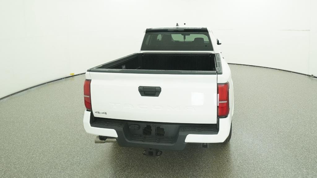 2026 Toyota Tacoma SR5 - Photo 8