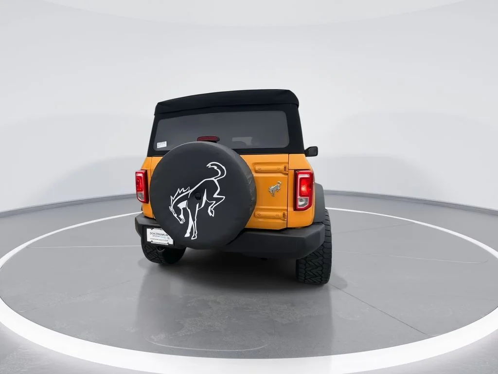 Used 2022 Orange Ford Base image 7