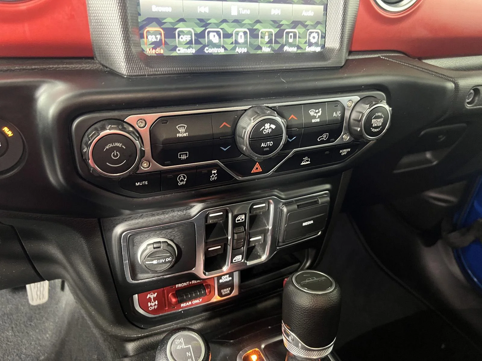 Used 2022 Hydro Blue Pearlcoat Jeep Rubicon image 20