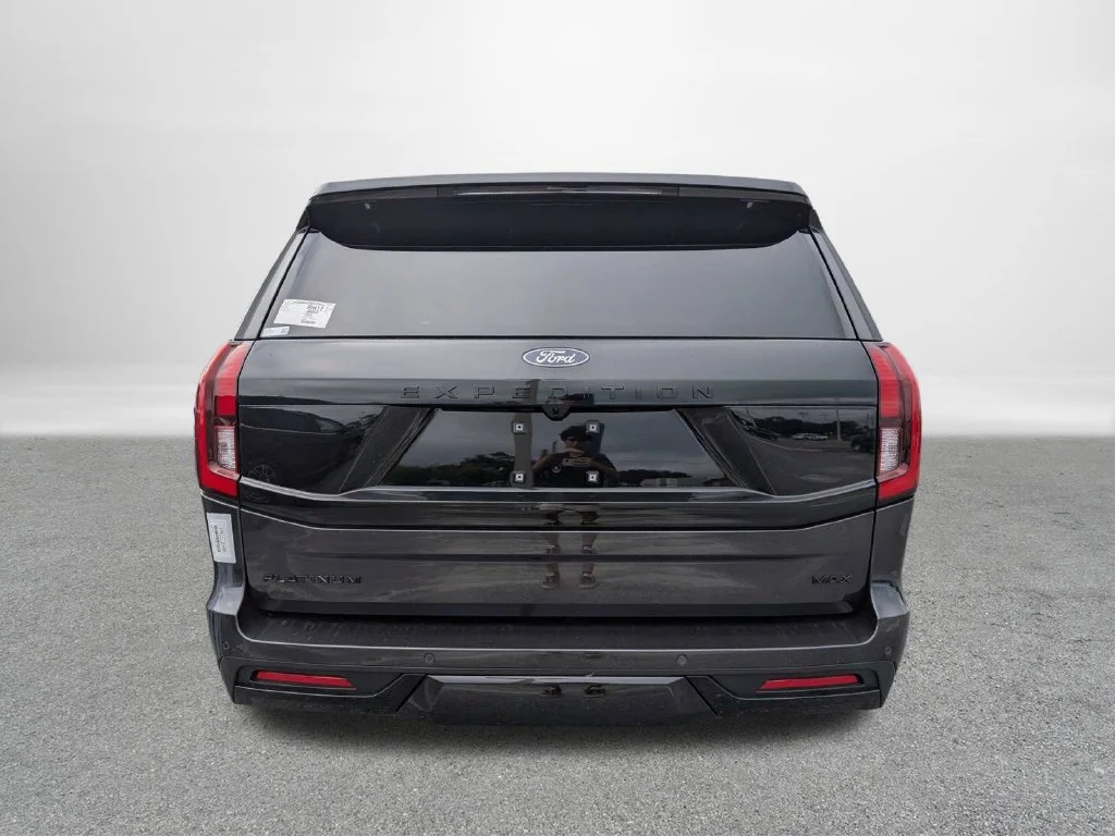 New 2027 Dark Matter Gray Metallic Ford MAX Platinum image 4