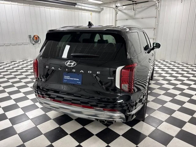 Used 2023 Black Hyundai Calligraphy image 4