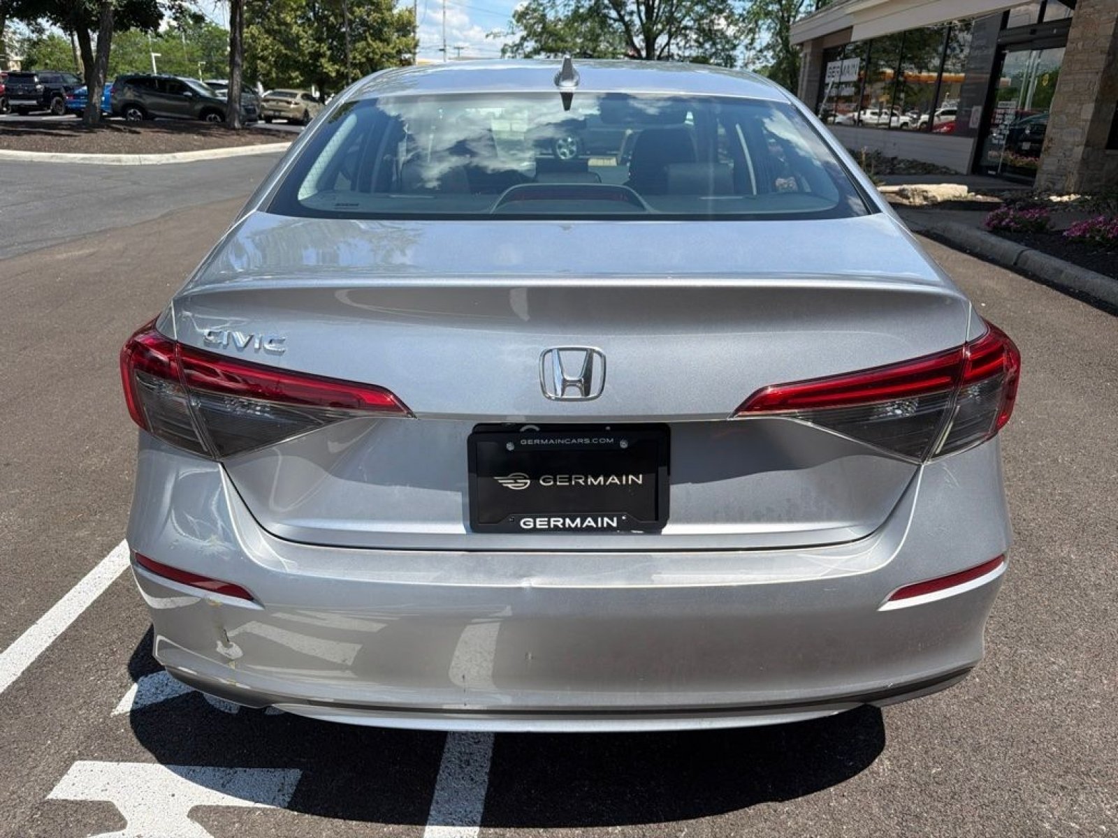 Certified Used 2023 Lunar Silver Metallic Honda LX image 8