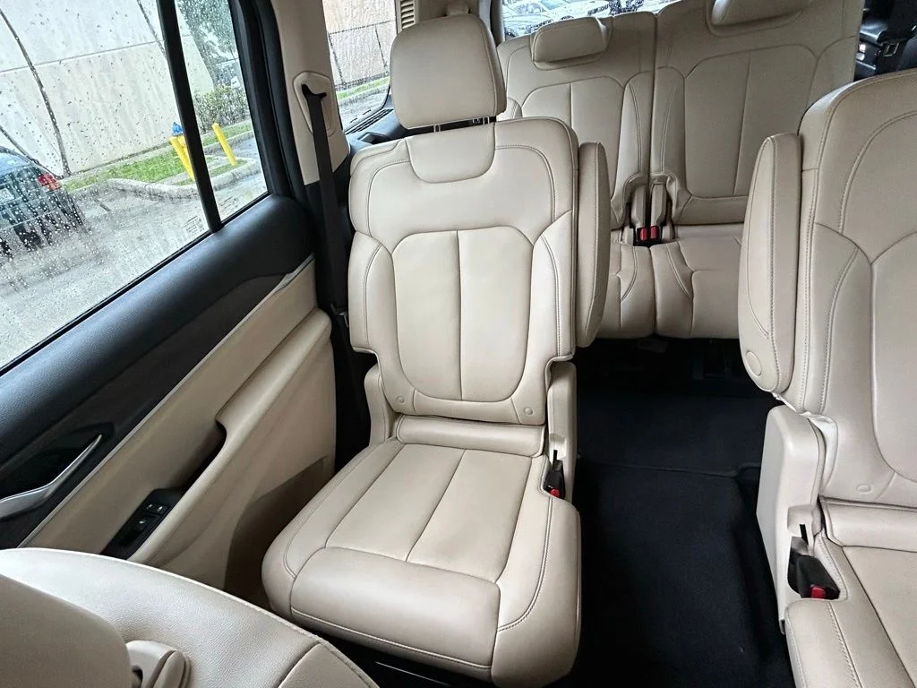 Certified Used 2022 White Jeep Limited image 12