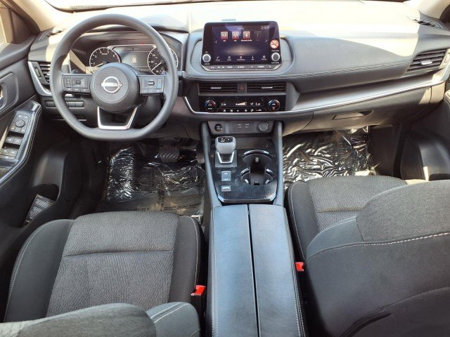 2024 Nissan Rogue SV - Photo 8