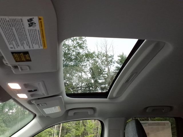 New 2026 Carbonized Gray Metallic Ford XLT image 12