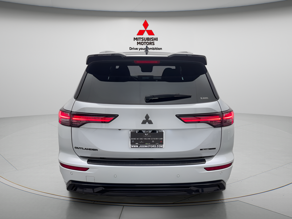 New 2026  Mitsubishi Black Edition image 5