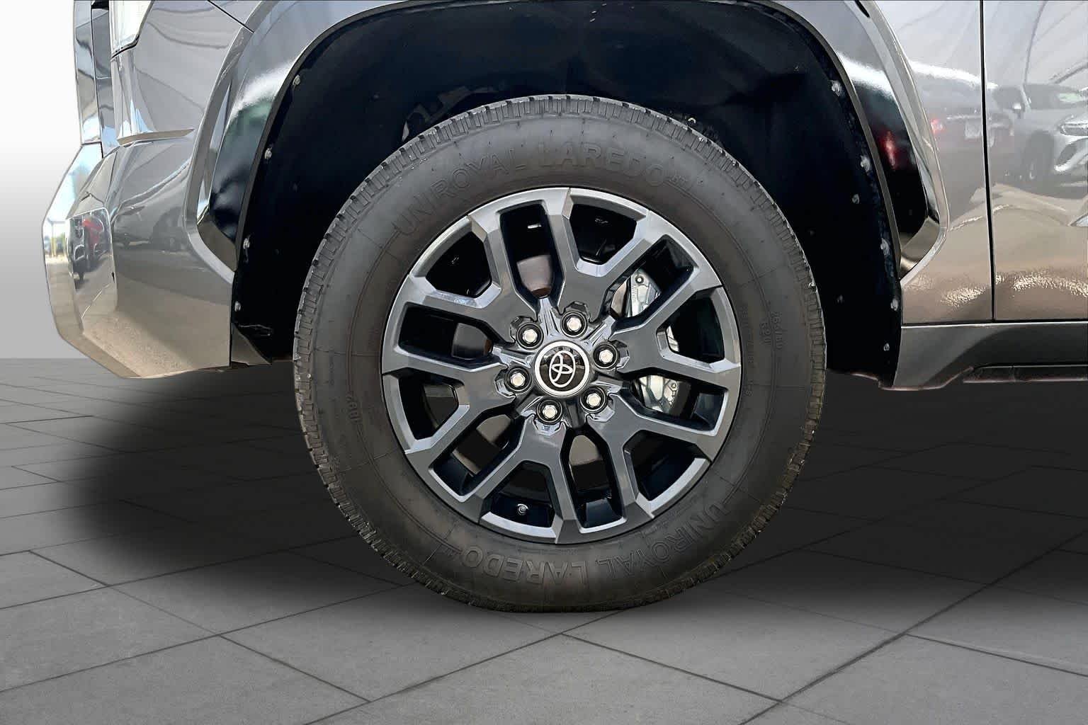 Used 2023 Magnetic Gray Metallic Toyota Platinum image 11