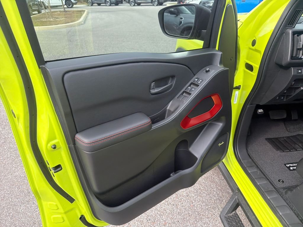 New 2026 Nissan Frontier PRO-4X 4D Crew Cab