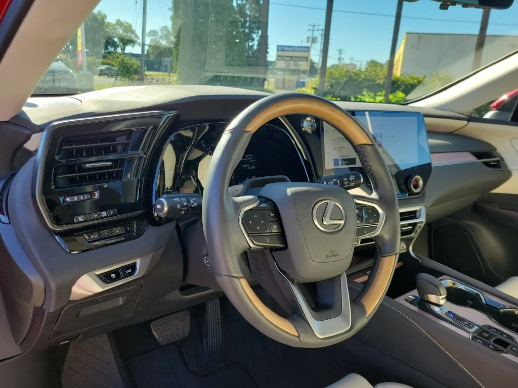 Used 2025 Red Lexus 350 Luxury image 21