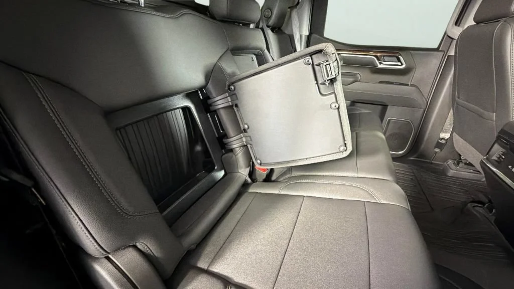 Used 2026 Downpour Metallic GMC Elevation image 31