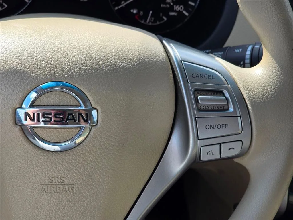 Used 2015 Blue Nissan 2.5 S image 16