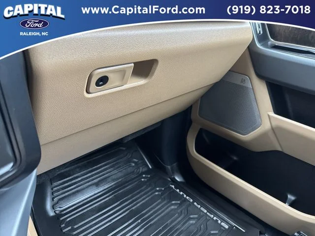 Used 2026 Red Ford Lariat image 27
