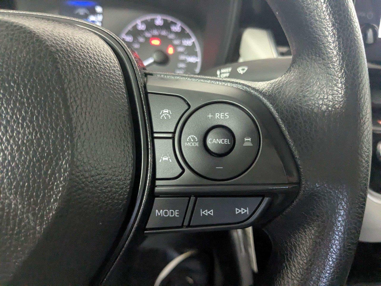 Used 2025 Underground Toyota LE image 17