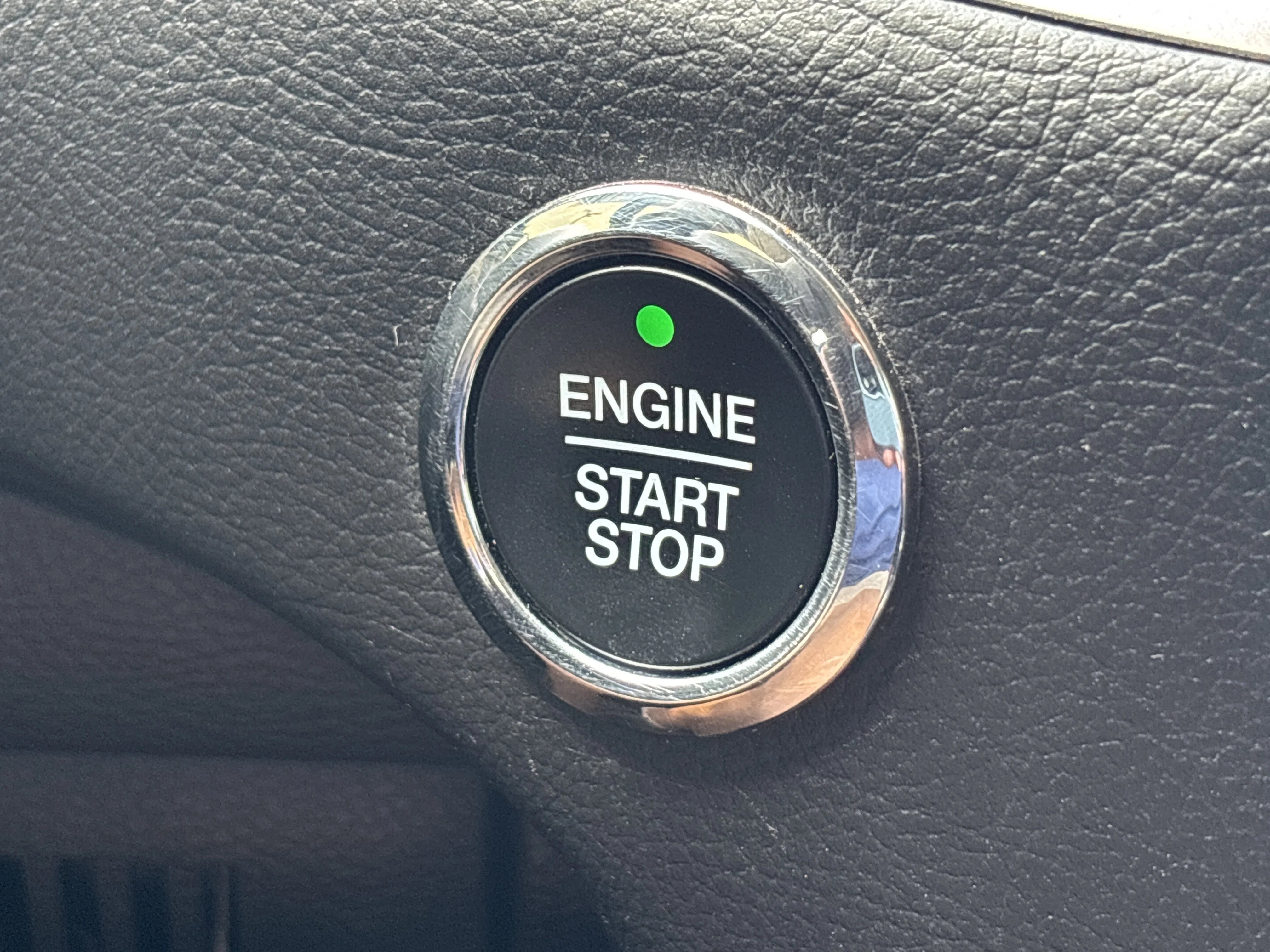Used 2023 Iconic Silver Metallic Ford SE AWD image 25