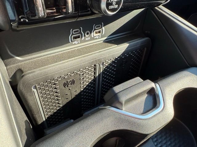 2025 RAM 3500 Laramie - Photo 20