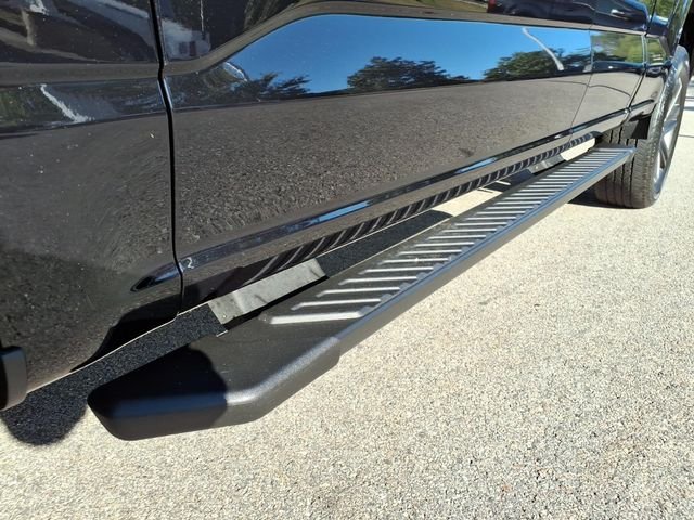 Used 2023 Black Metallic Ford XLT image 9