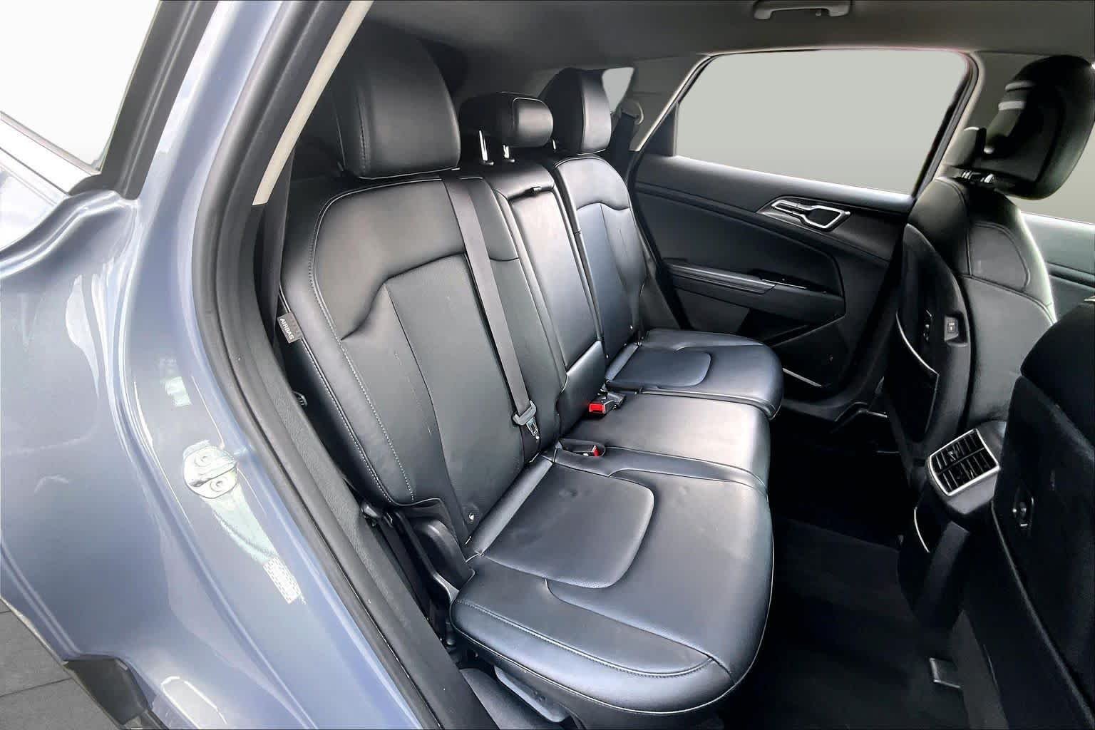 Used 2024 Everlasting Silver Kia EX image 20