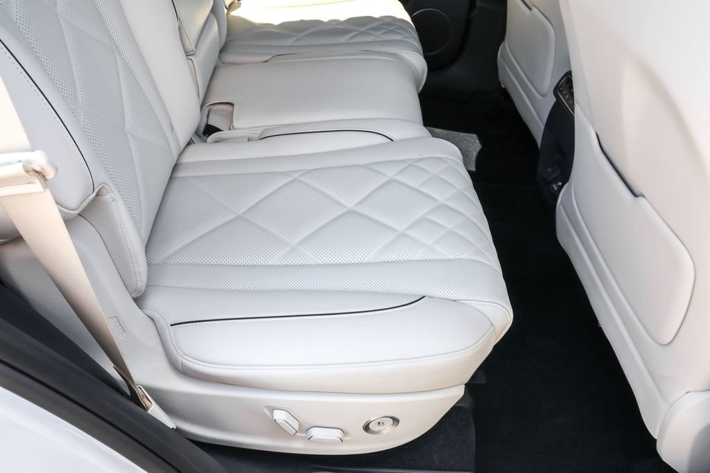 Used 2025 White Genesis 3.5T Prestige image 45