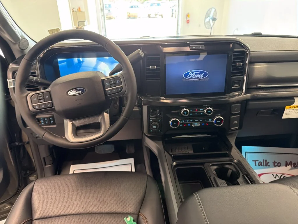 New 2027 Gray Ford Lariat image 17