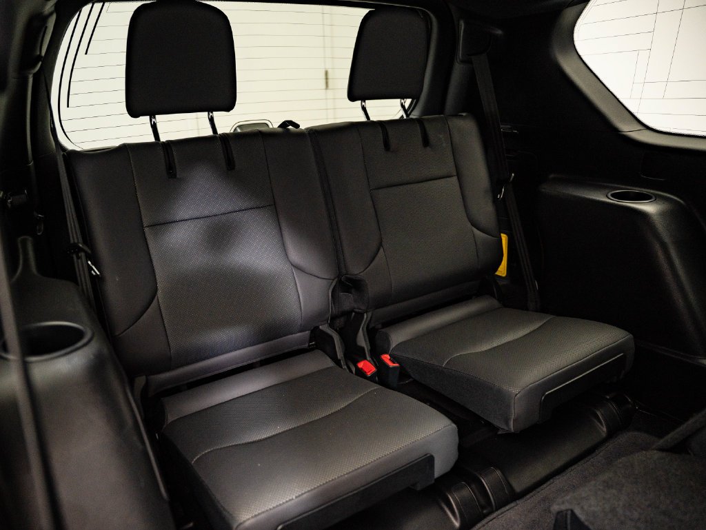 Used 2021 Black Lexus 460 image 44